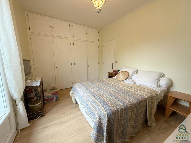 Maison - 172 m² - 9 pièces