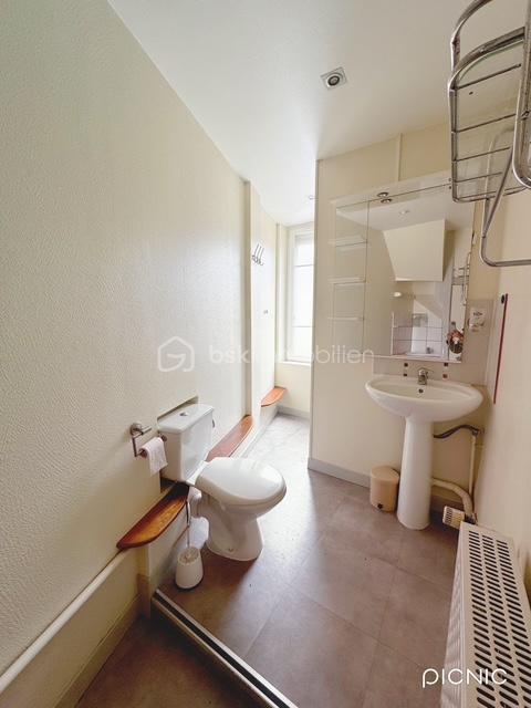 Immeuble - 145 m² - 10 pièces