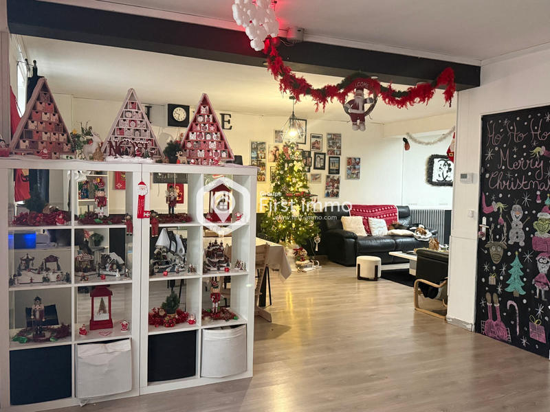 Maison - 166 m² - 8 pièces