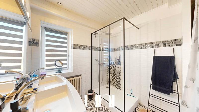 Maison - 140 m² - 7 pièces