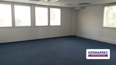 Bureau - 231 m²