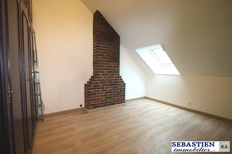 Maison - 122 m² - 8 pièces