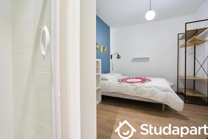 Chambre - 13 m² - 1 pièce