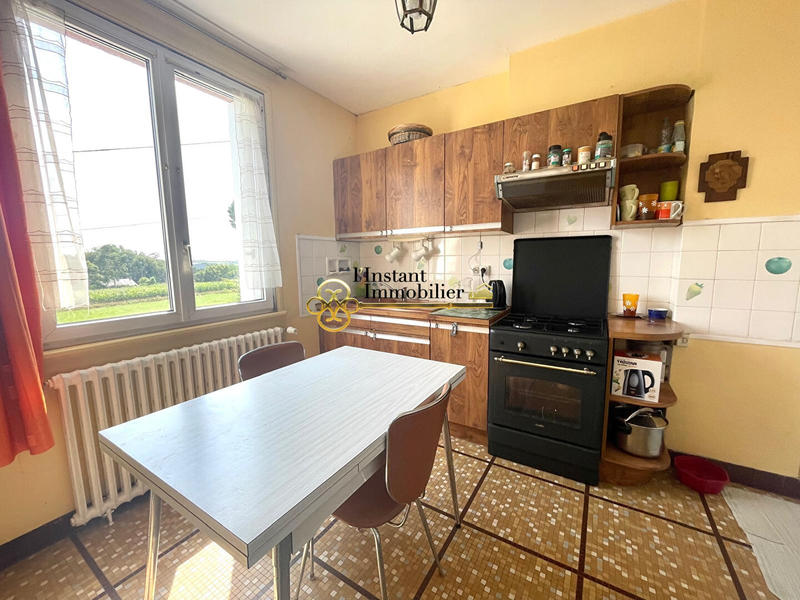 Maison - 94 m² - 5 pièces