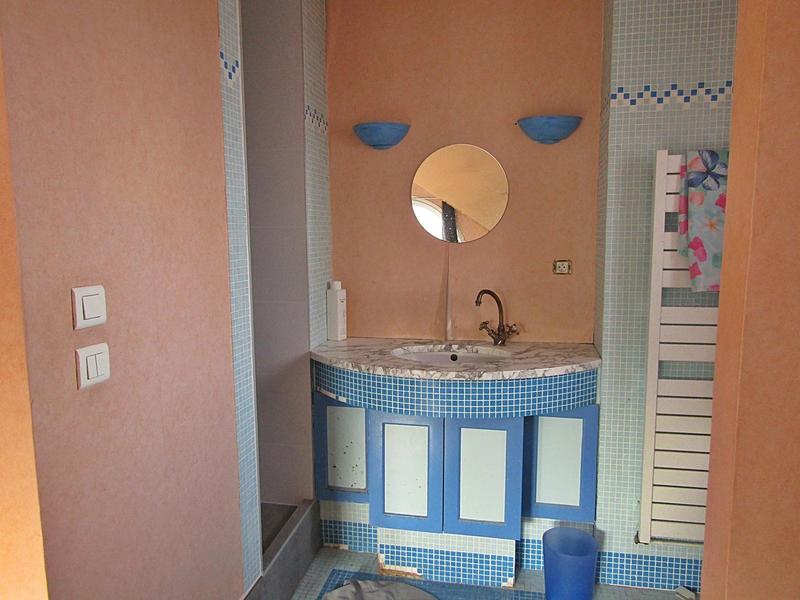 Maison - 210 m² - 6 pièces