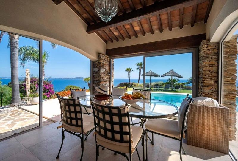 Propriété - 285 m² - 6 pièces