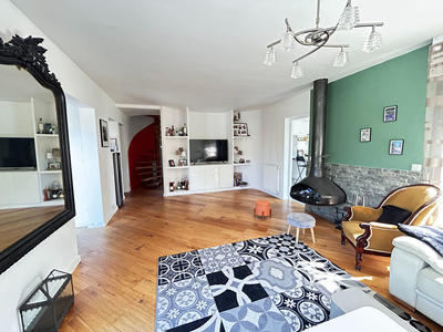 Maison - 170 m² - 8 pièces