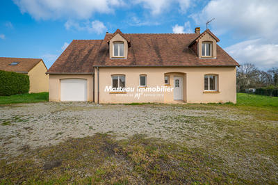 Maison - 121 m² - 6 pièces