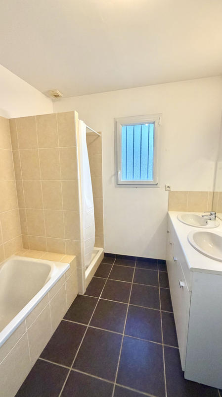 Maison - 101 m² - 4 pièces