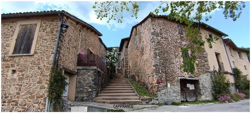 Maison - 89 m² - 4 pièces