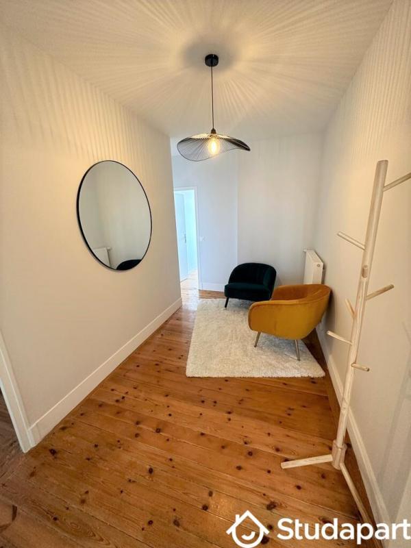 Chambre - 14 m² - 1 pièce