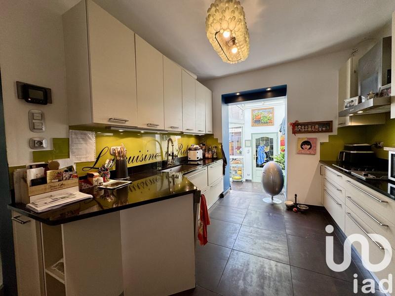 Maison - 257 m² - 12 pièces