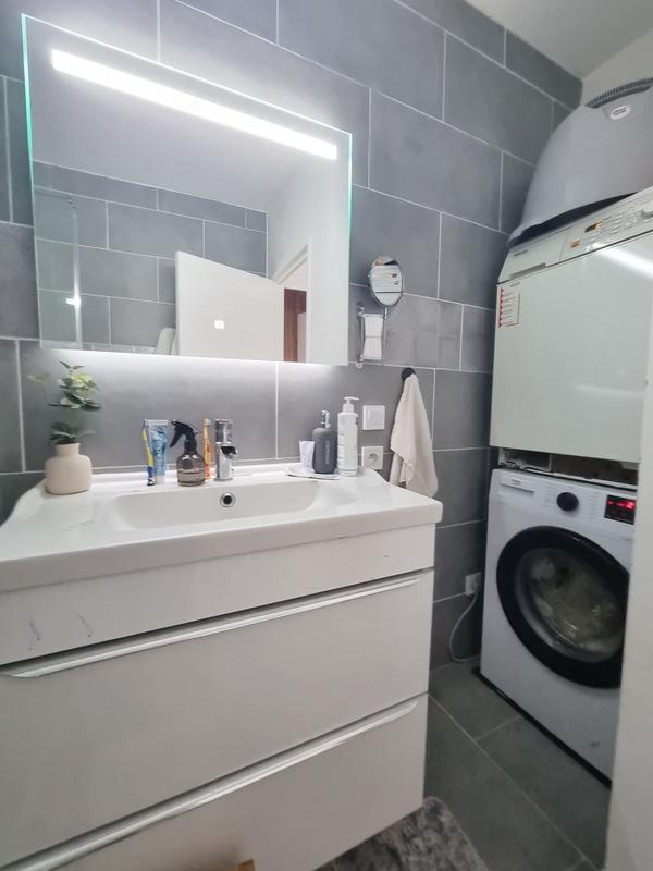 Appartement - 80 m² - 3 pièces