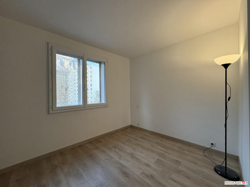 Appartement - 70 m² - 4 pièces