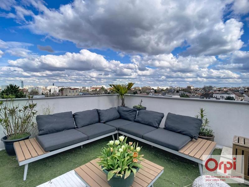 Penthouse - 77 m² - 3 pièces