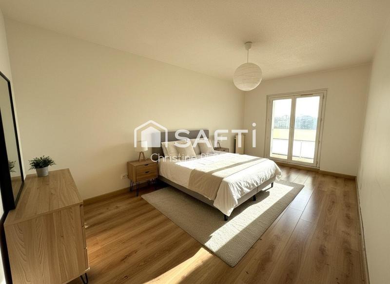 Appartement - 96 m² - 4 pièces