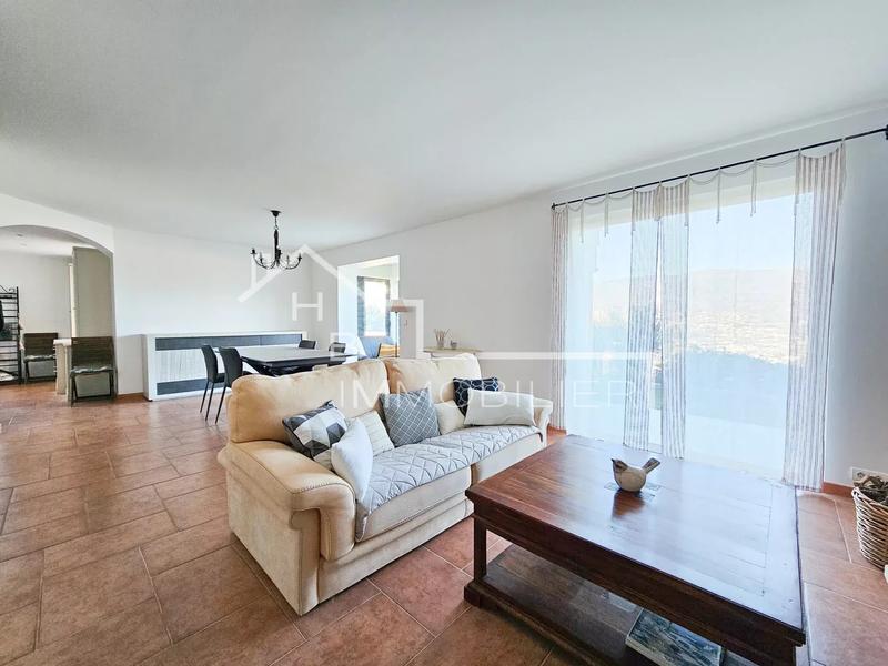 Maison - 155 m² - 4 pièces