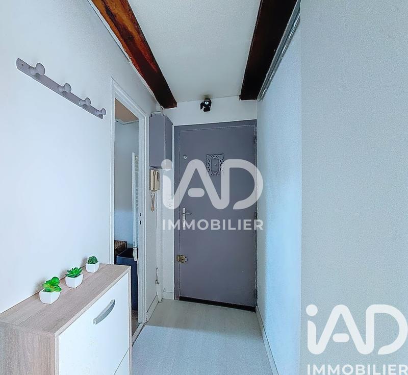 Studio - 30 m² - 1 pièce