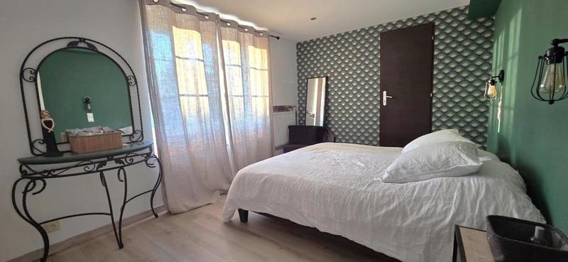 Maison - 178 m² - 8 pièces