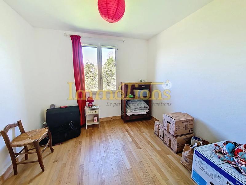 Maison - 182 m² - 7 pièces