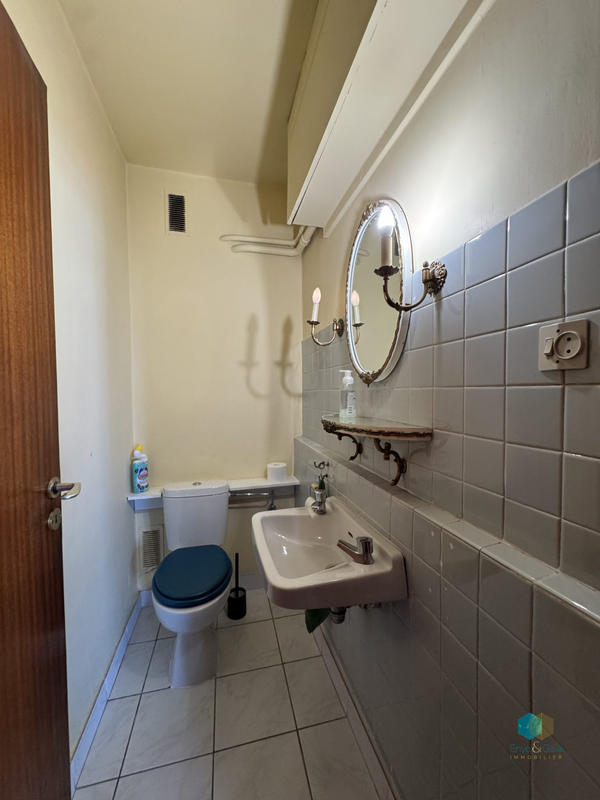 Appartement - 226 m² - 7 pièces