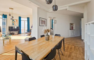 Appartement - 97 m² - 4 pièces