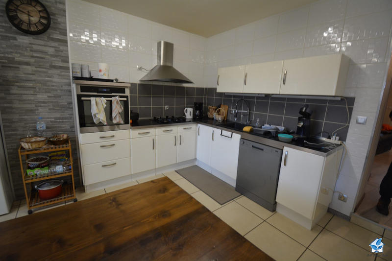 Viager - Maison - 80 m² - 5 pièces