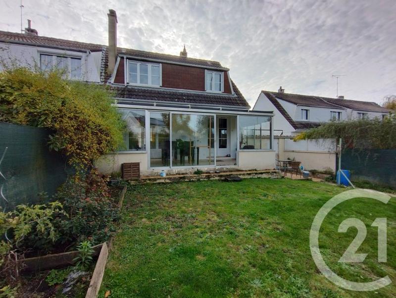 Maison - 97 m² - 5 pièces