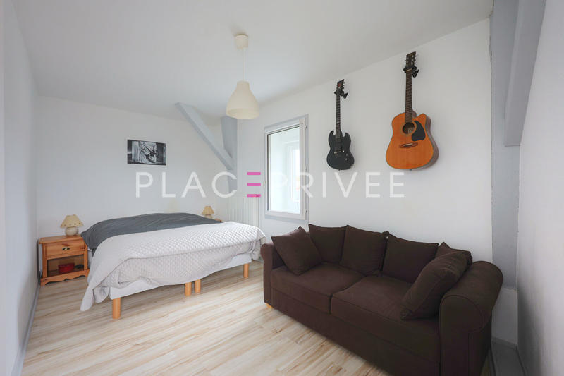 Appartement - 151 m² - 7 pièces