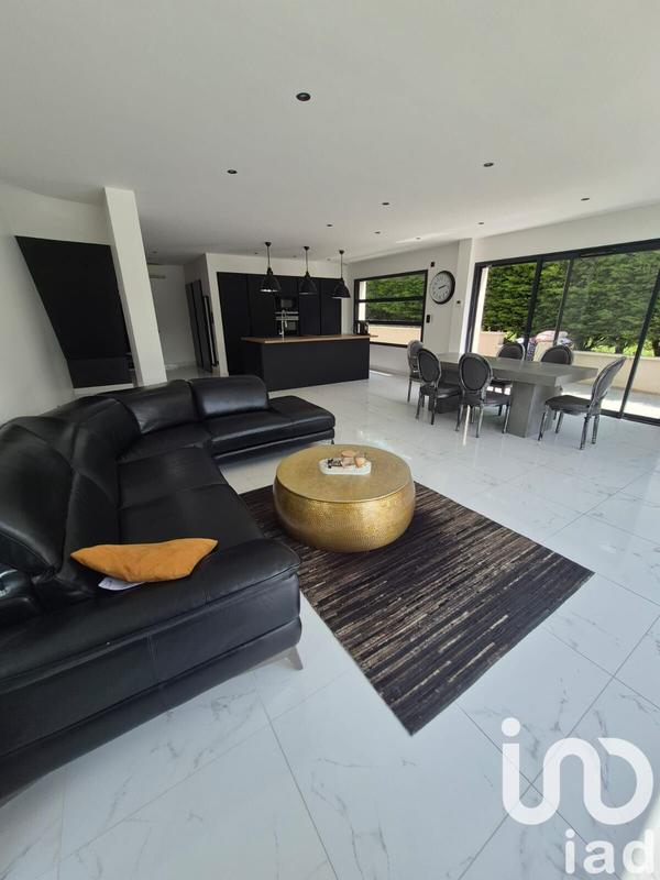 Maison - 123 m² - 5 pièces