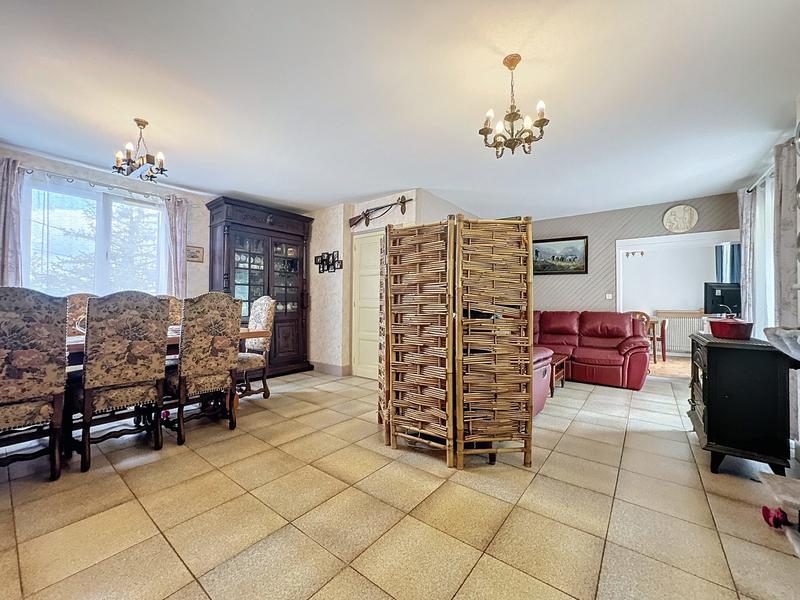 Maison - 185 m² - 6 pièces