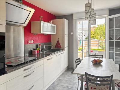 Maison - 92 m² - 5 pièces