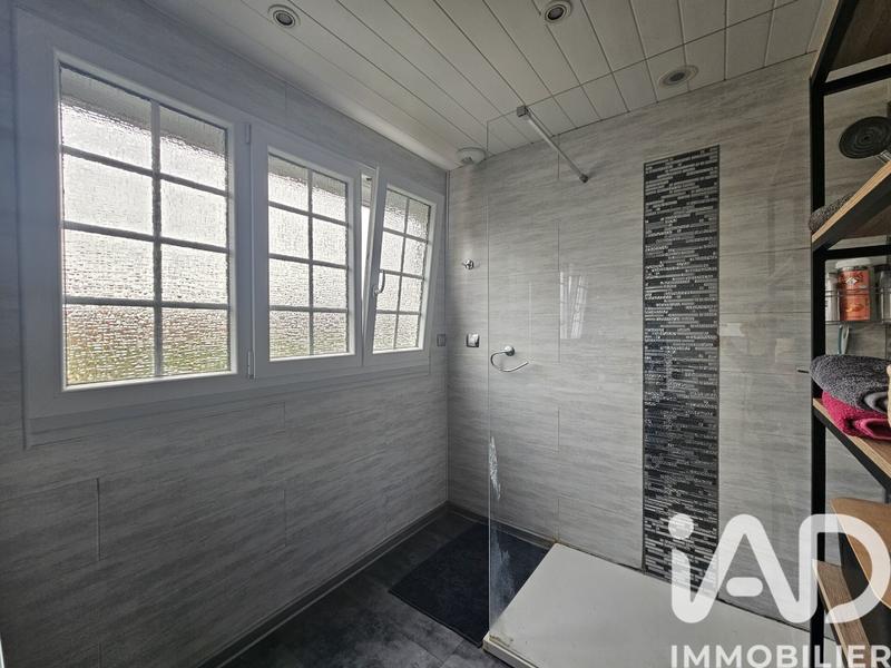 Maison - 95 m² - 4 pièces