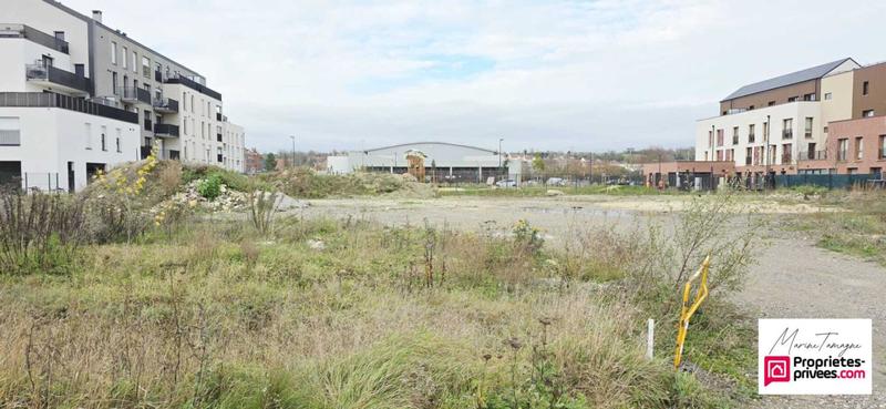 Terrain constructible - 1 956 m²