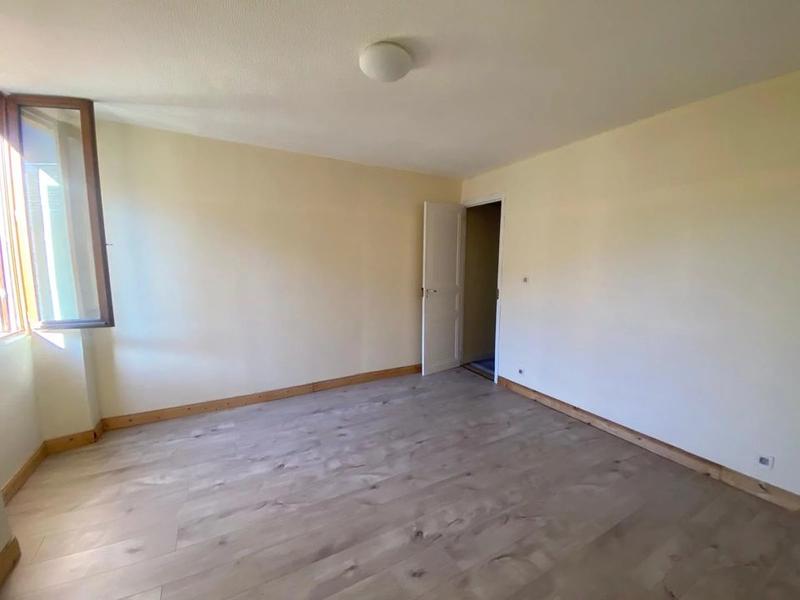 Appartement - 61 m² - 4 pièces