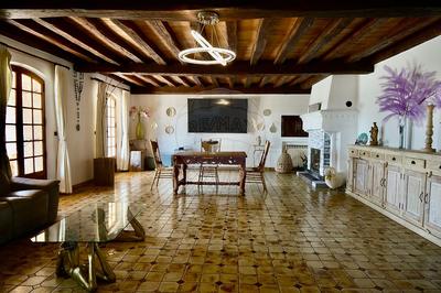 Villa - 250 m² - 6 pièces