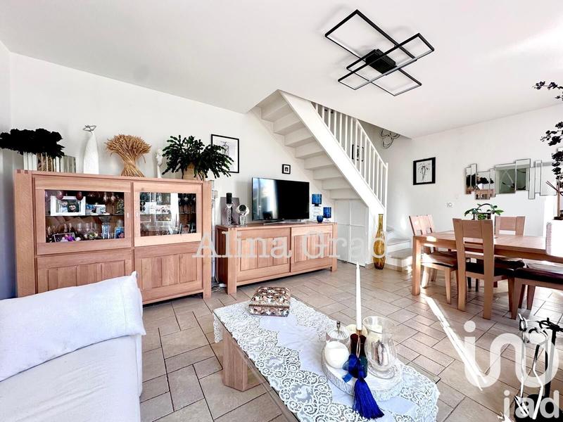 Maison - 122 m² - 7 pièces