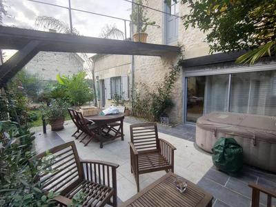 Maison - 151 m² - 6 pièces