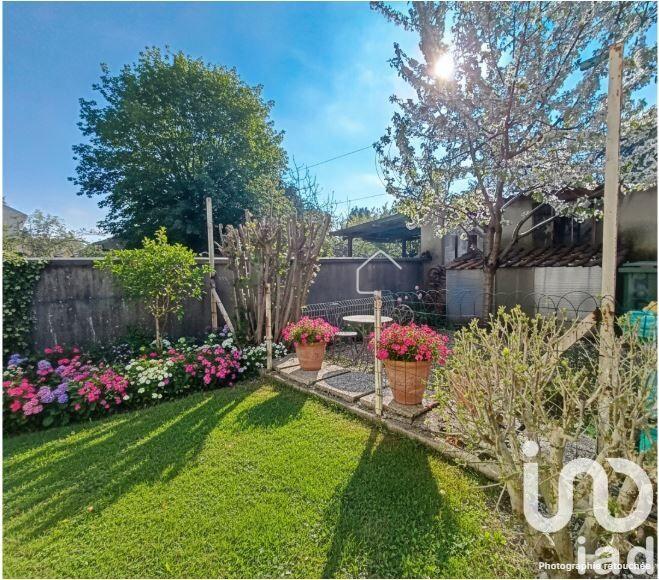 Maison - 165 m² - 9 pièces