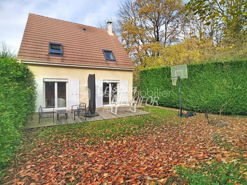 Maison - 98 m² - 5 pièces