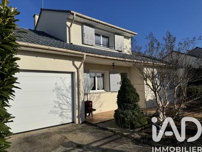 Maison - 123 m² - 5 pièces