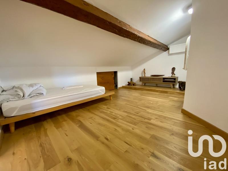 Maison - 200 m² - 6 pièces