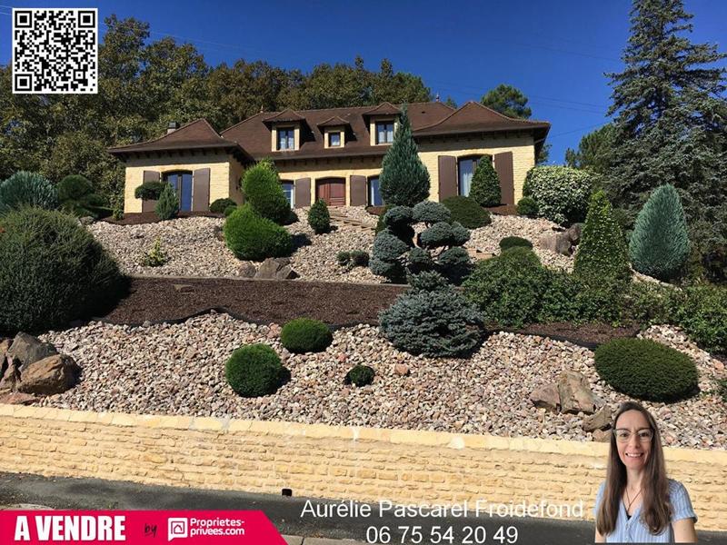 Maison - 167 m² - 6 pièces