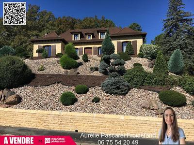 Maison - 167 m² - 6 pièces