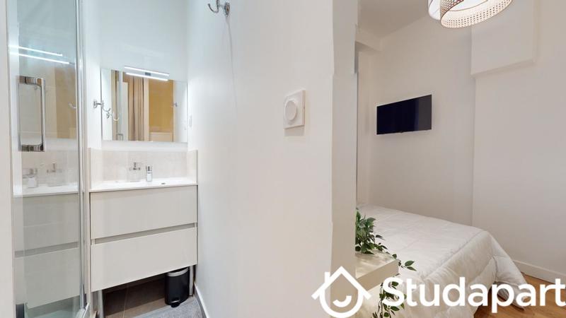 Chambre - 11 m² - 1 pièce