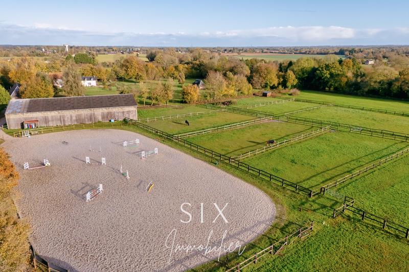 Maison - 180 m² - 5 pièces