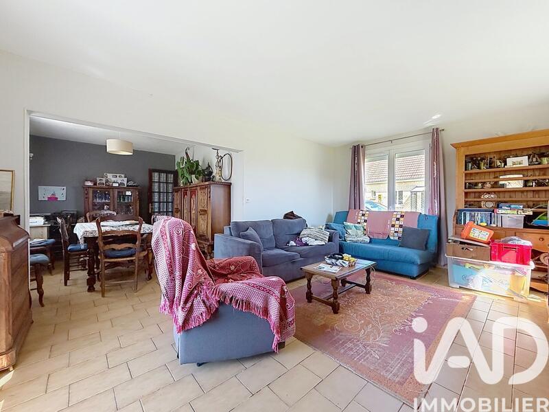 Maison - 90 m² - 5 pièces