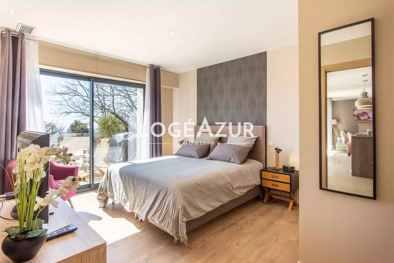 Villa - 212 m² - 7 pièces