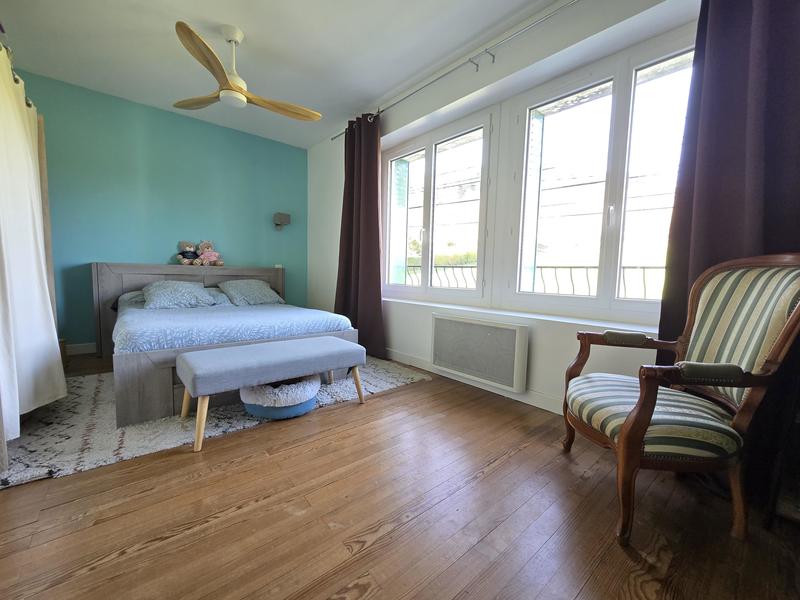 Villa - 90 m² - 4 pièces