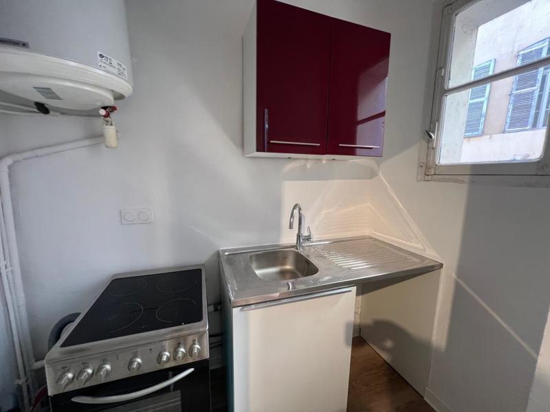 Studio - 17 m² - 1 pièce